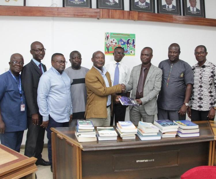 Former VC donates books to the University Library