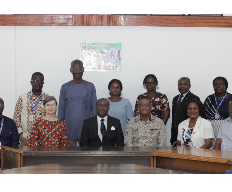 Prof. Amy Vanscoy of University of Buffalo Visits KsTU for Academic Engagements.