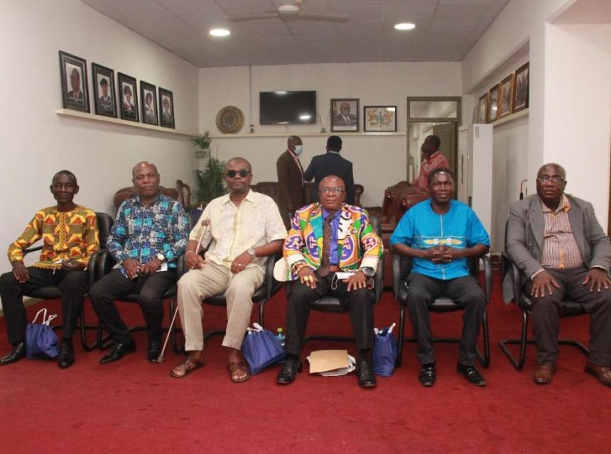 KsTU Honours Its Retired Staff