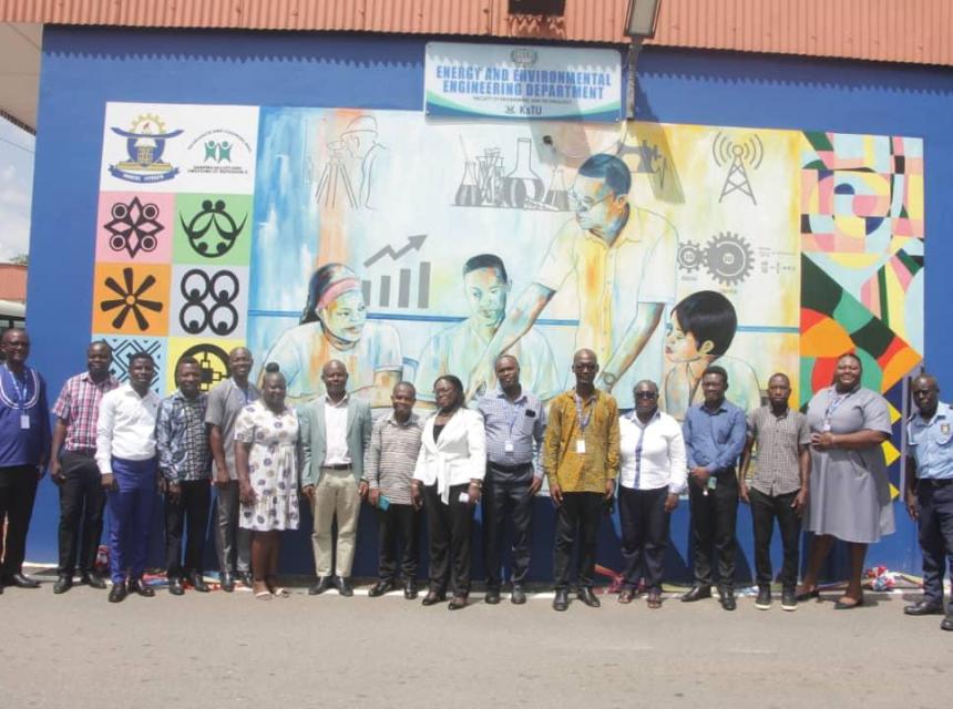 VICE-CHANCELLOR UNVEILS A MURAL FOR THE UNIVERSITY