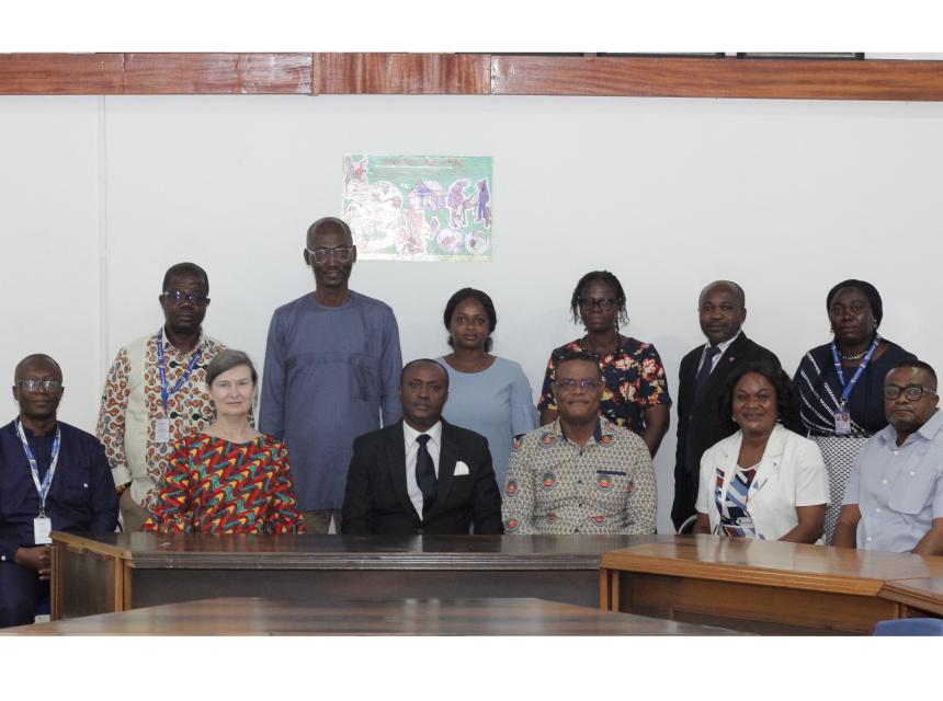 Prof. Amy Vanscoy of University of Buffalo Visits KsTU for Academic Engagements.